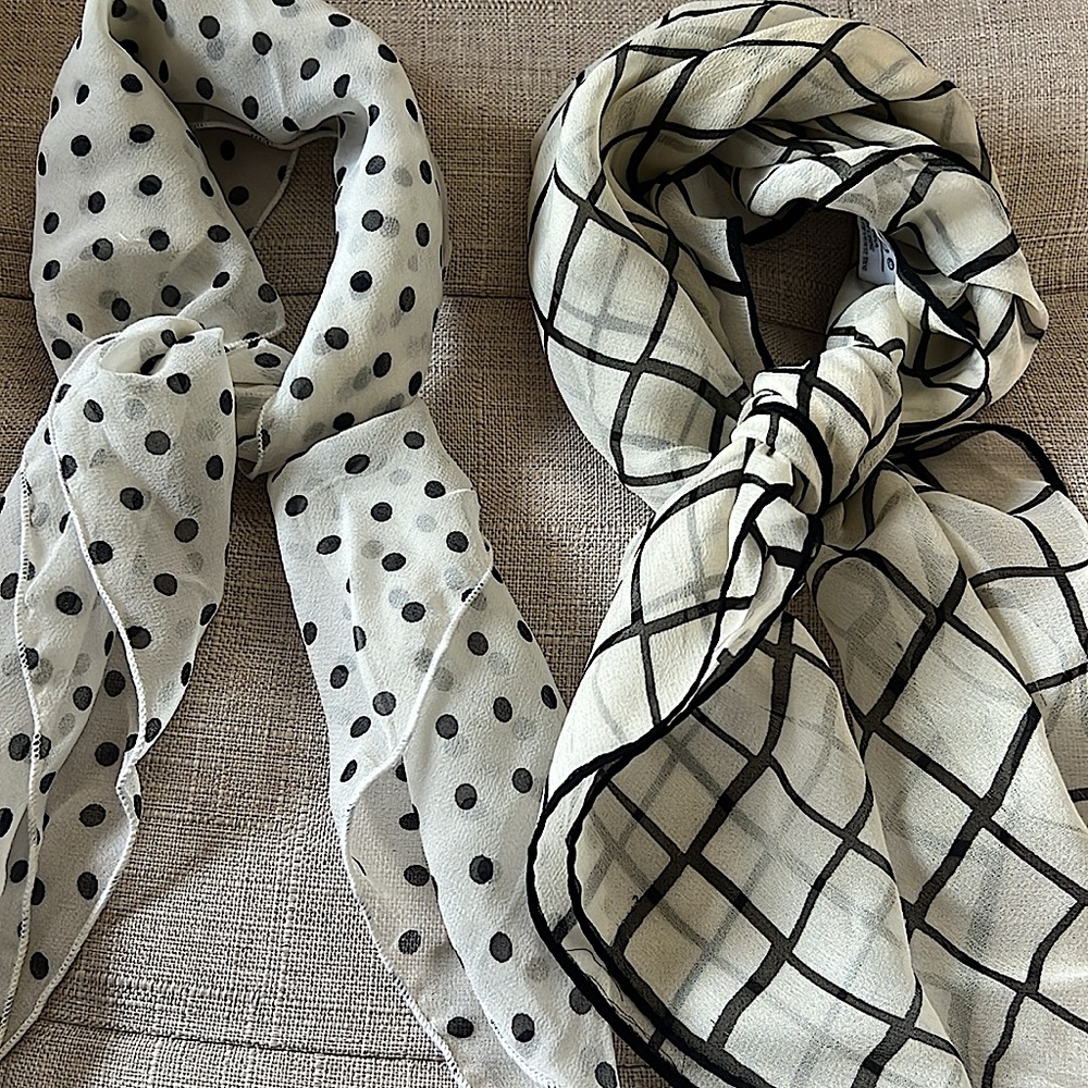 Set/2 100% Silk Printed Neck Scarves